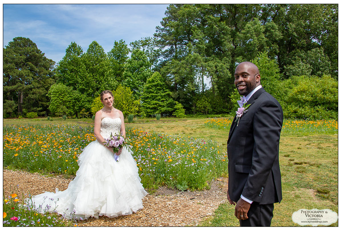 April and Dewayne's Norfolk Botanical Garden Wedding - Photography by Victoria Begault - 757weddings.com