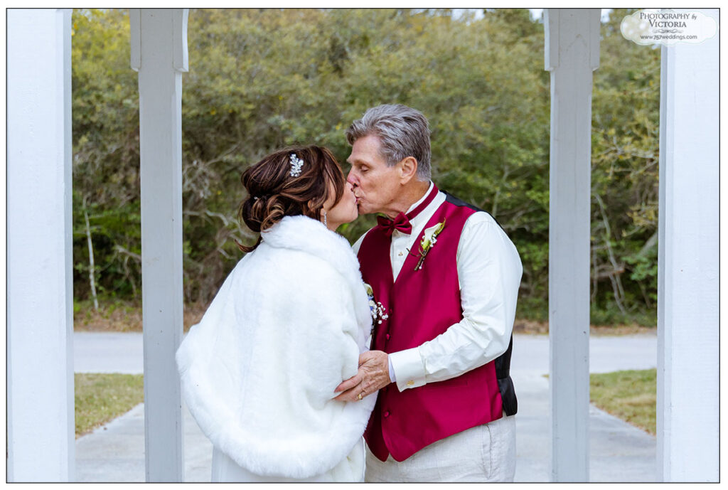 First Landing State Park Wedding: Lisa and Glen