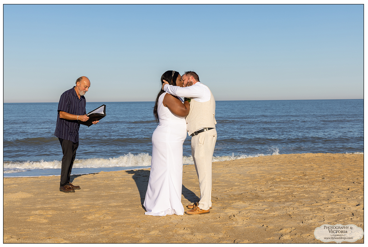 China and James' Virginia Beach north end elopement - Virginia Beach elopement packages - Reverend Bruce Begault marriage officiant - photography by Victoria Begault